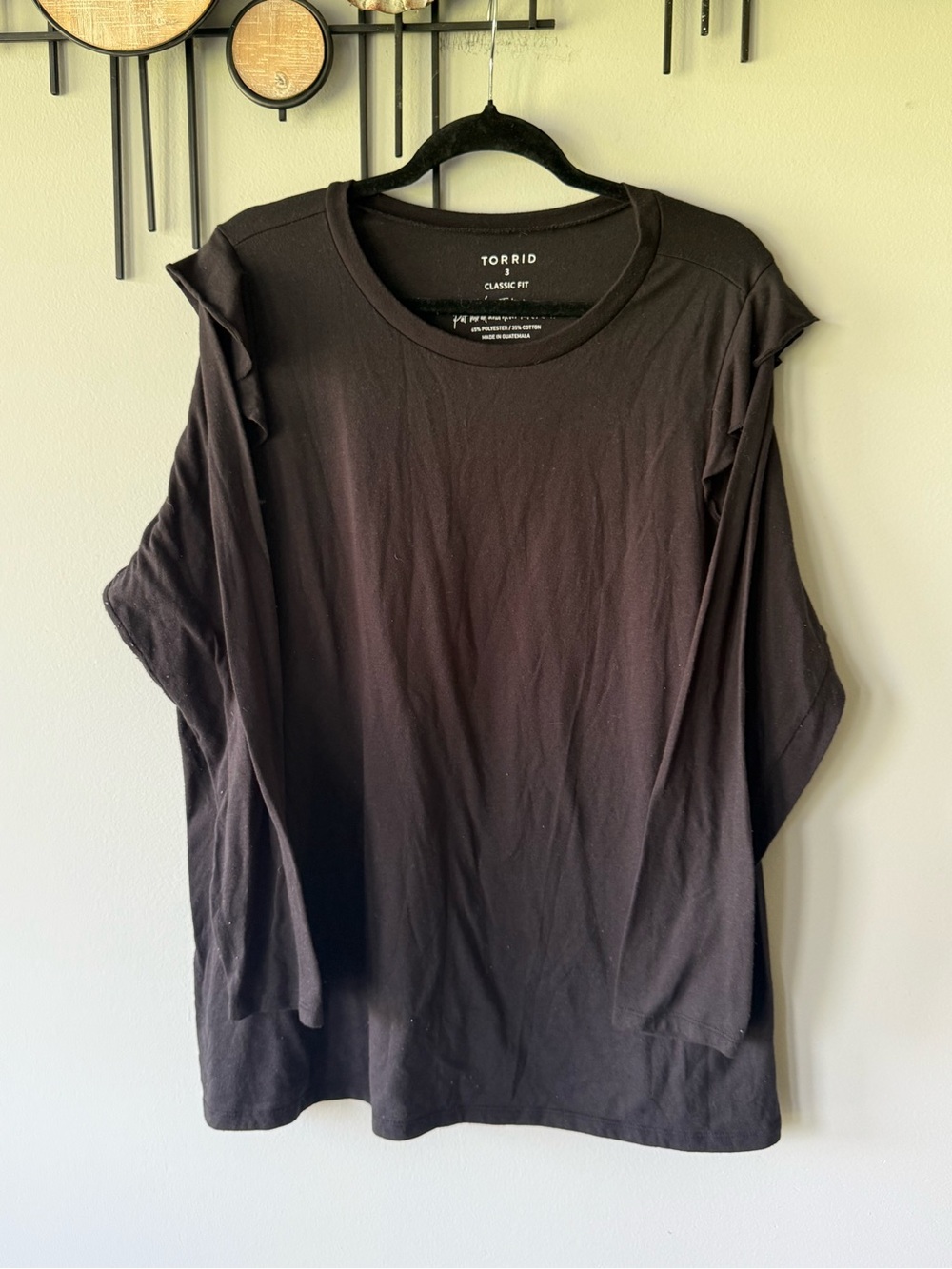 torrid Women’s Long Sleeve Crew Neck Shirt in Black